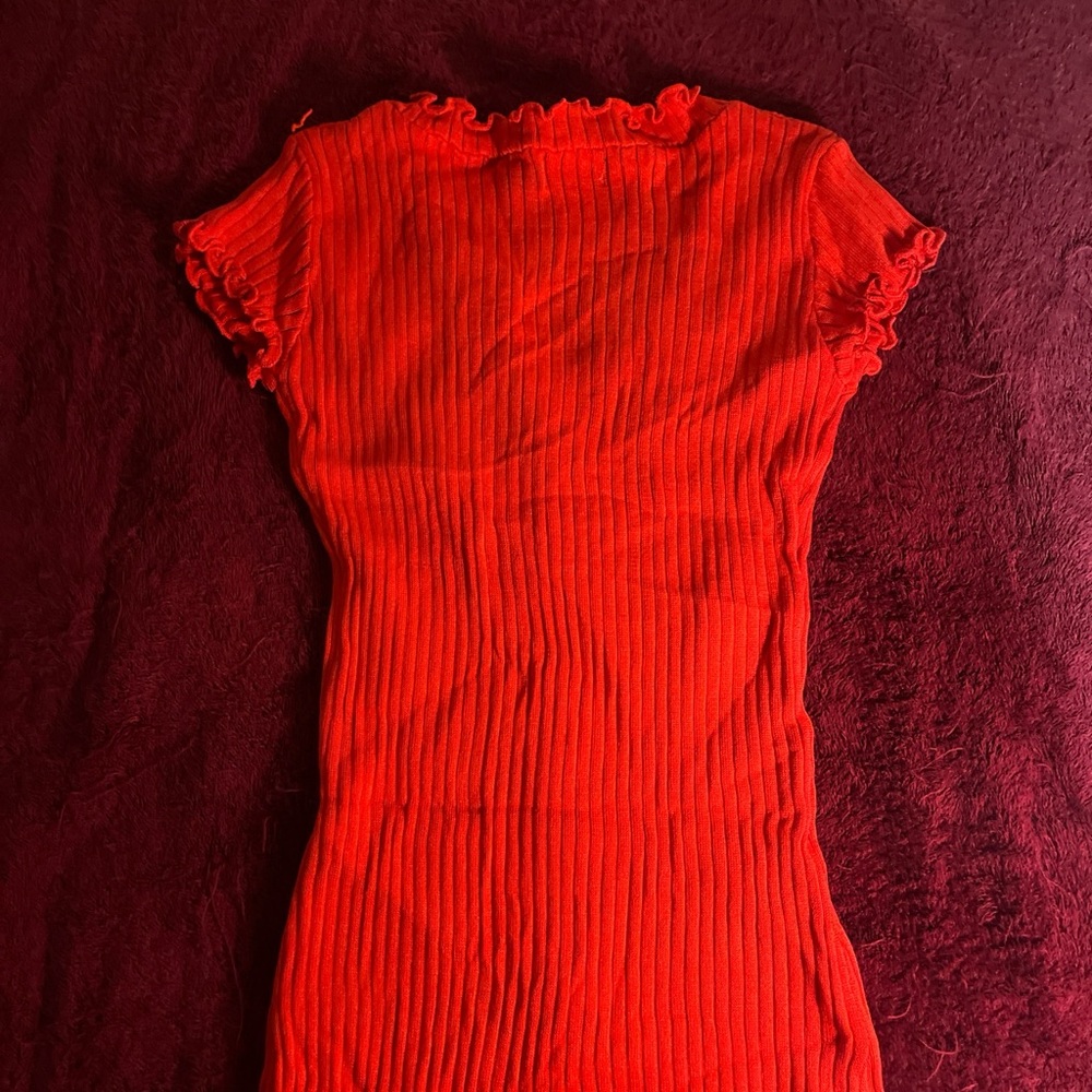 Red V-Neck Ribbed Dress - Picture 4 of 5
